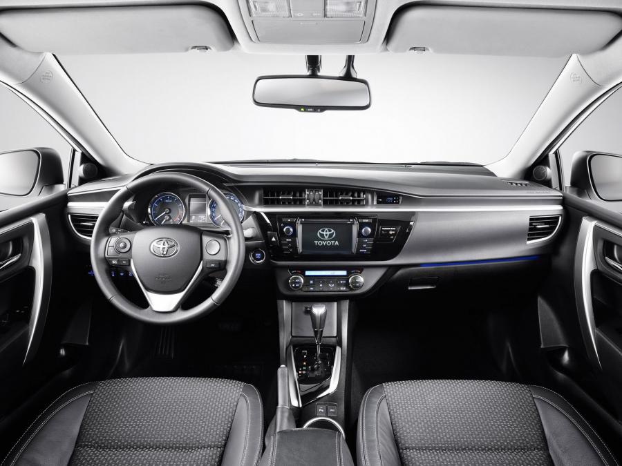  Toyota Corolla 2013 года  (EU) (фото 21 из 43)
